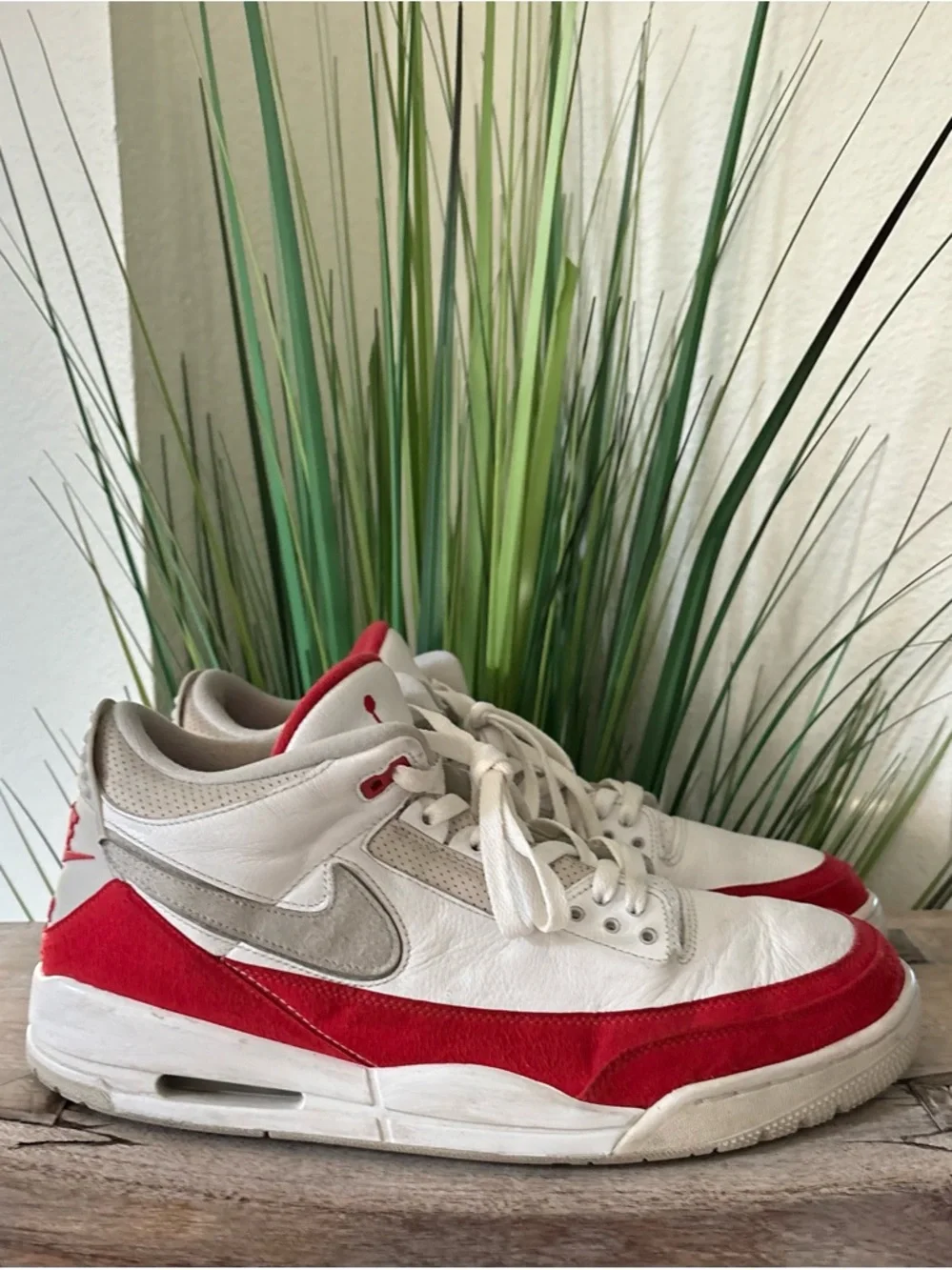 Air Jordan 3 Retro Tinker Hatfield White University Red Sneakers